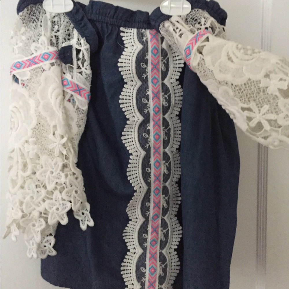 Boutique tube top with sleeves